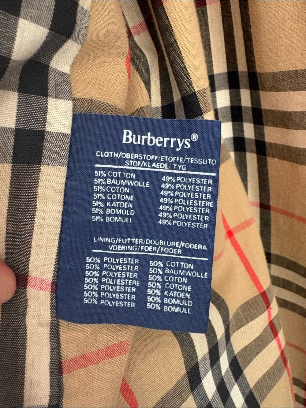 Burberry zippered vintage across